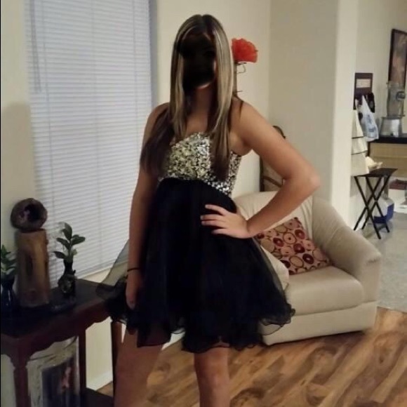 🌸Buy 1 Get 1 FREE🌸Grace Karin cocktail/holday dress - Picture 4 of 4